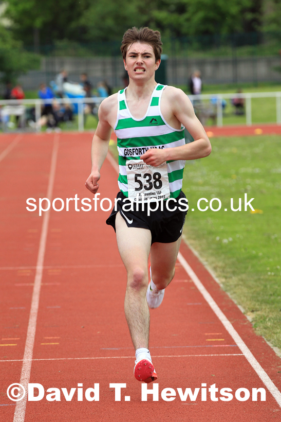 Men and Boys 3000 metres, 2022 North Eastern Track and Field Champs., Middlesbrough. David T. Hewitson/Sports for All Pics